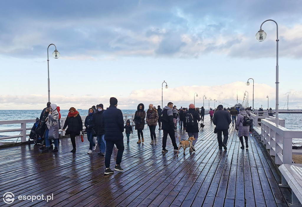 Tłumy na molo i piękny Sopot w ostatni weekend listopada [FOTO]