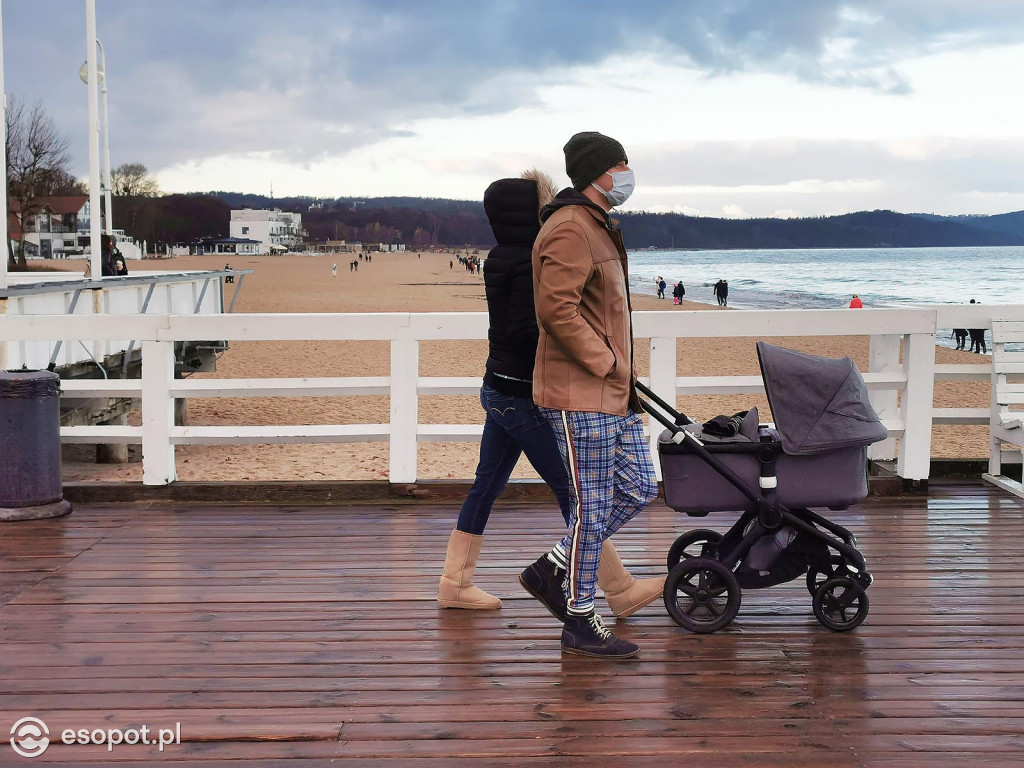Tłumy na molo i piękny Sopot w ostatni weekend listopada [FOTO]