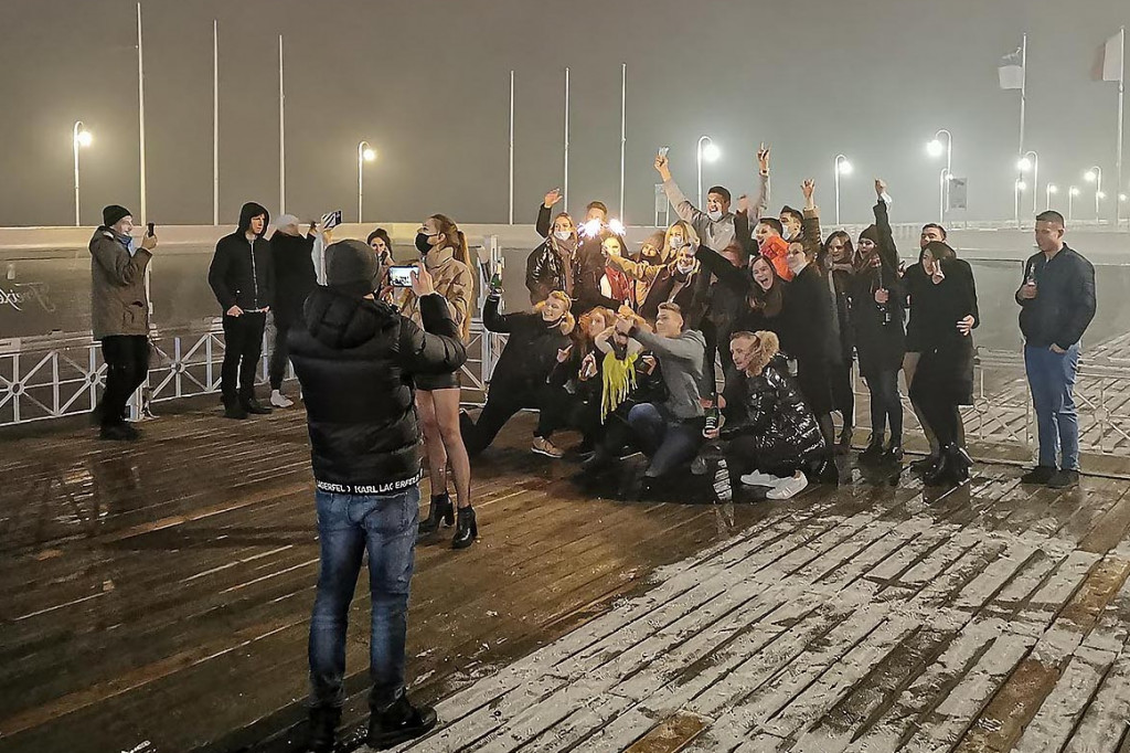 Sylwester Sopot 2020 - opustoszałe miasto wita Nowy Rok [FOTO]