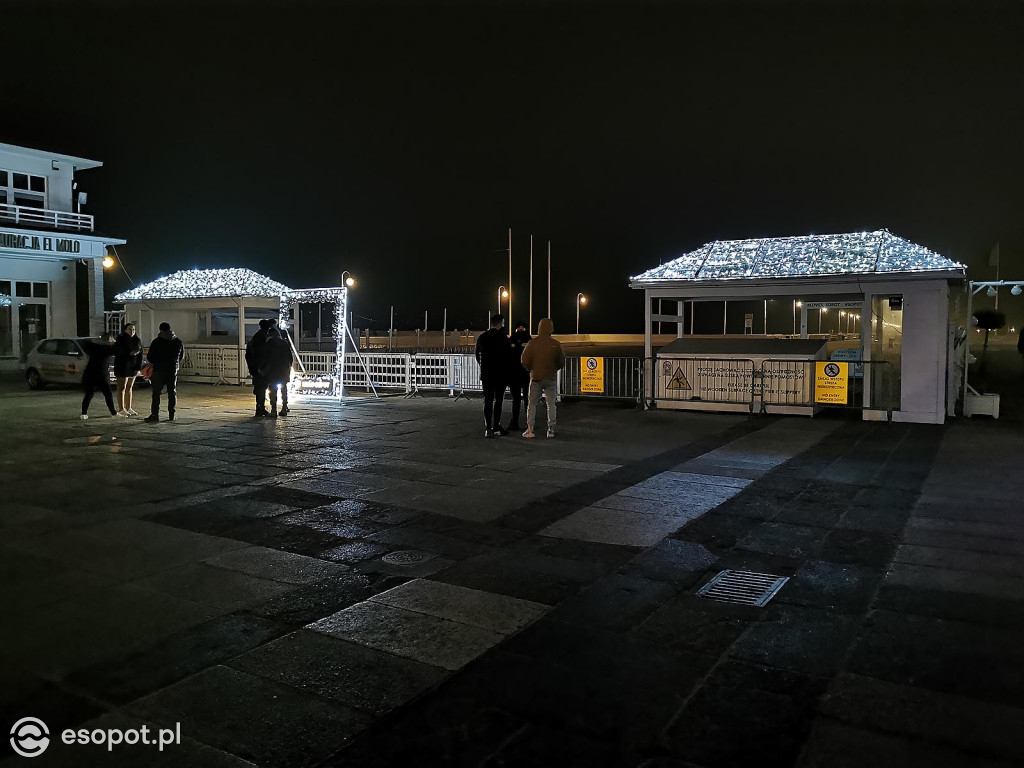 Sylwester Sopot 2020 - opustoszałe miasto wita Nowy Rok [FOTO]