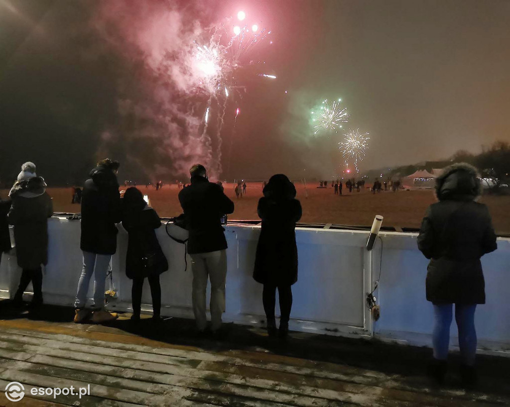 Sylwester Sopot 2020 - opustoszałe miasto wita Nowy Rok [FOTO]