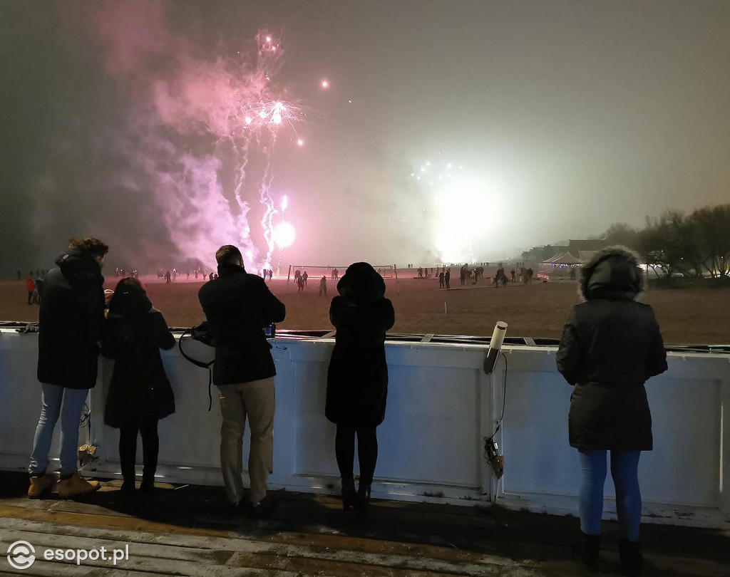 Sylwester Sopot 2020 - opustoszałe miasto wita Nowy Rok [FOTO]