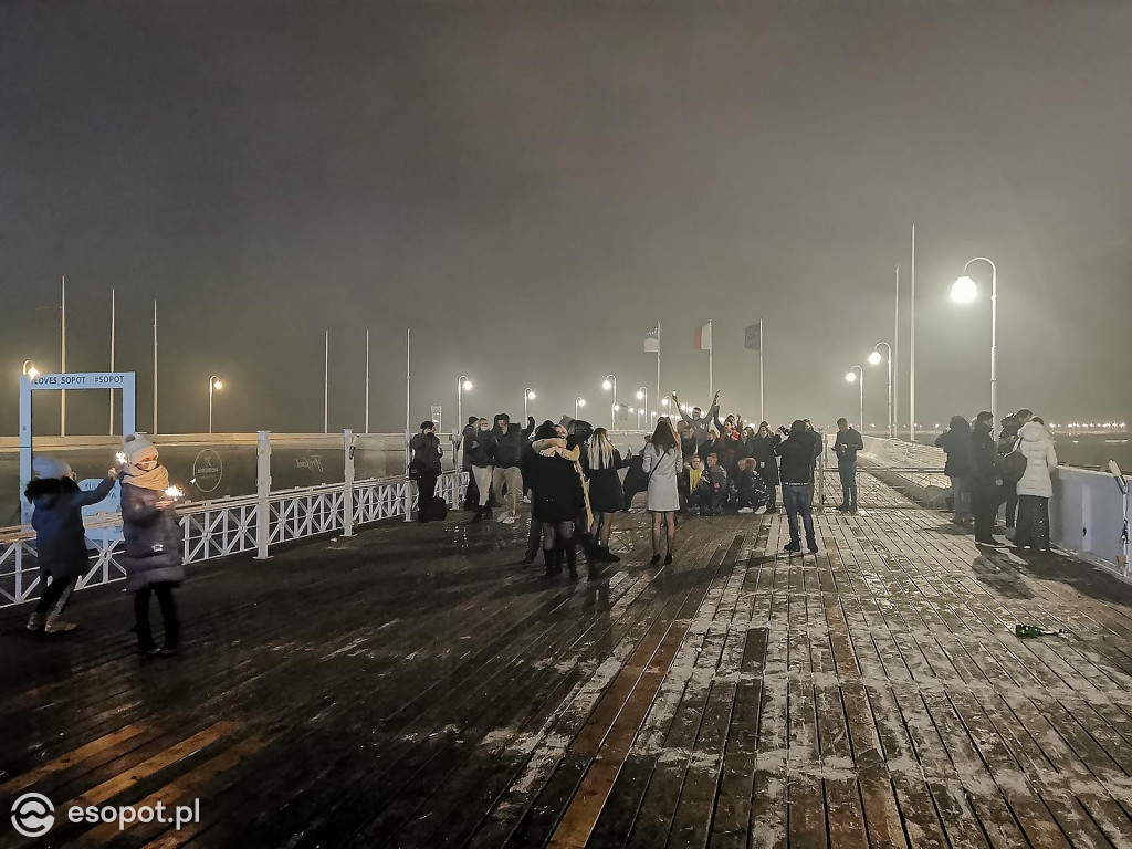 Sylwester Sopot 2020 - opustoszałe miasto wita Nowy Rok [FOTO]