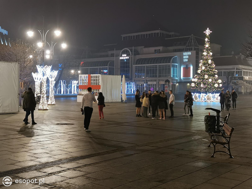 Sylwester Sopot 2020 - opustoszałe miasto wita Nowy Rok [FOTO]