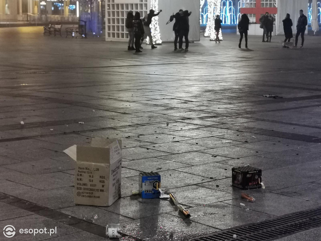 Sylwester Sopot 2020 - opustoszałe miasto wita Nowy Rok [FOTO]