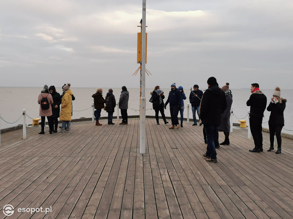 Sopot: Tłumy jak w sezonie w pierwszą sobotę Nowego Roku 01.2021 [FOTO]