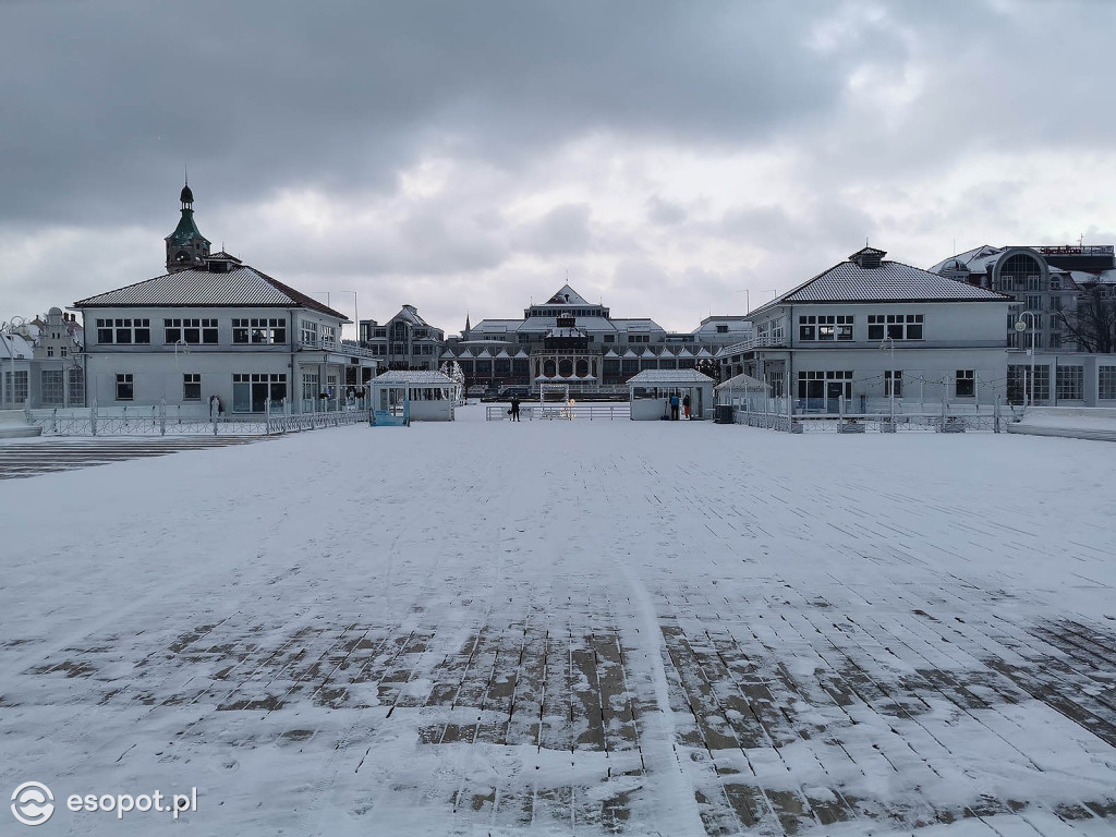 Pierwszy taki zimowy dzień w Sopocie! Miasto w białej odsłonie 01.2020 [FOTO]