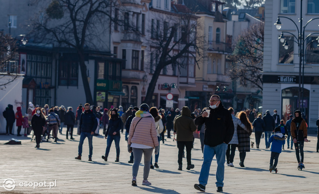 Ostatnia niedziela lutego w Sopocie: centrum miasta jak w środku lata