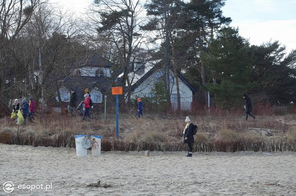 #Śmieciospacer vol.2 - Razem zadbali o czystą plażę!