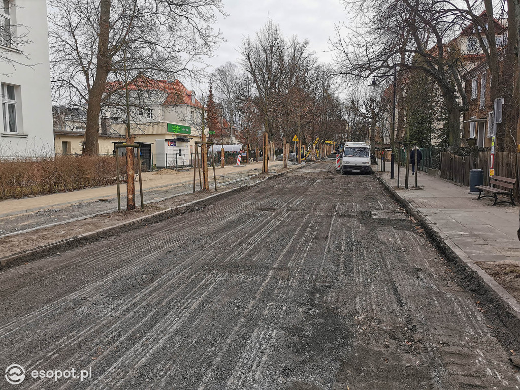 Sopot: Prace przy przebudowie ścieżki rowerowej wzdłuż Armii Krajowej [FOTO]