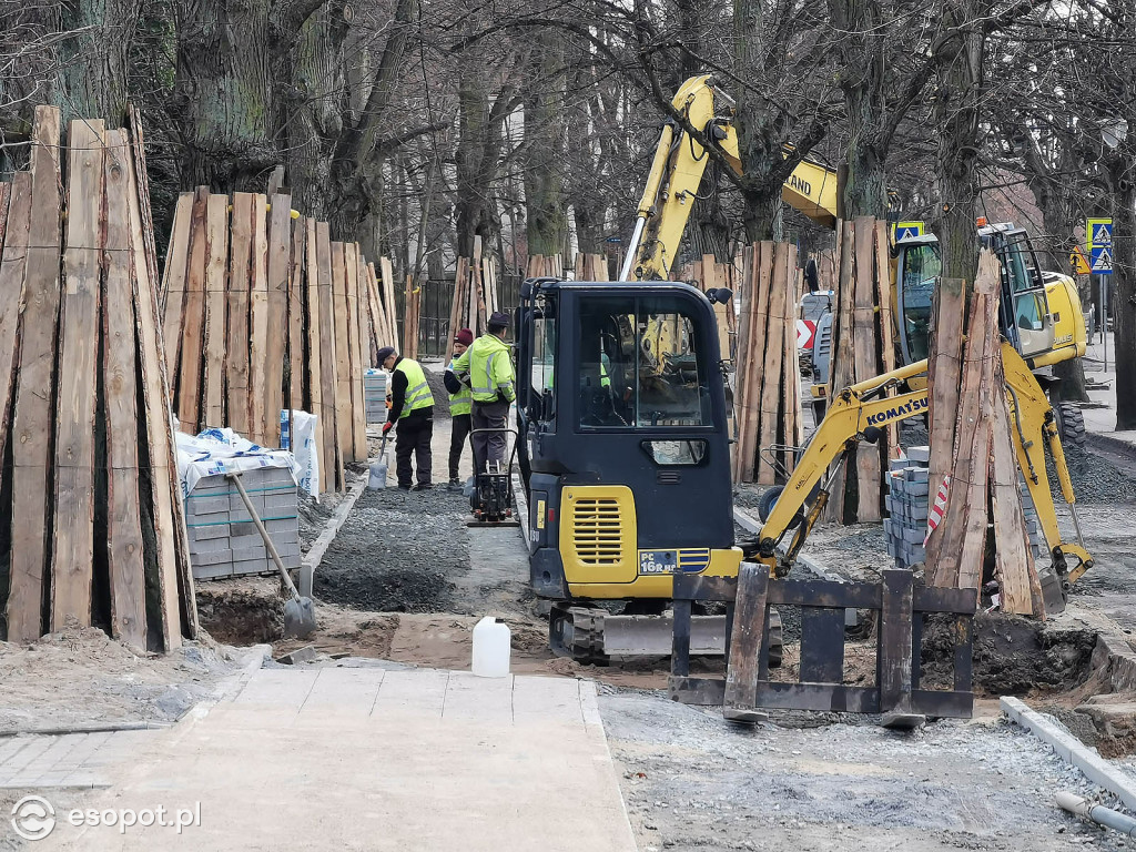 Sopot: Prace przy przebudowie ścieżki rowerowej wzdłuż Armii Krajowej [FOTO]