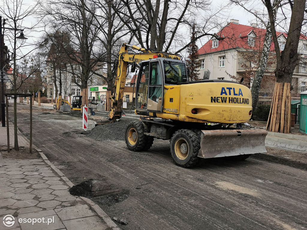 Sopot: Prace przy przebudowie ścieżki rowerowej wzdłuż Armii Krajowej [FOTO]