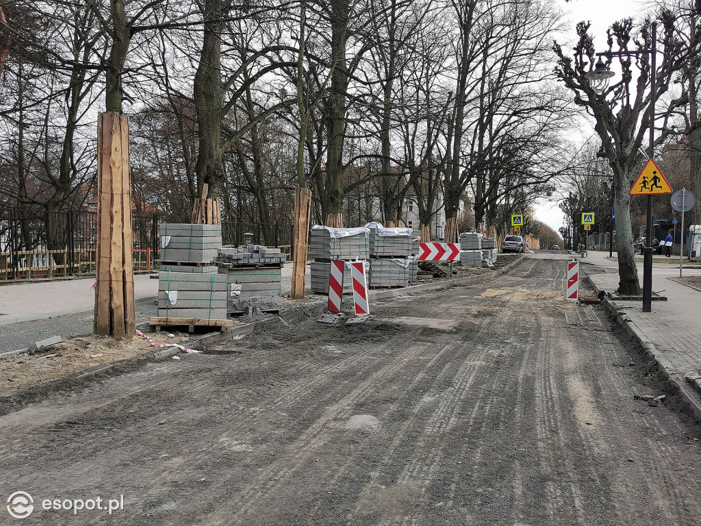 Sopot: Prace przy przebudowie ścieżki rowerowej wzdłuż Armii Krajowej [FOTO]