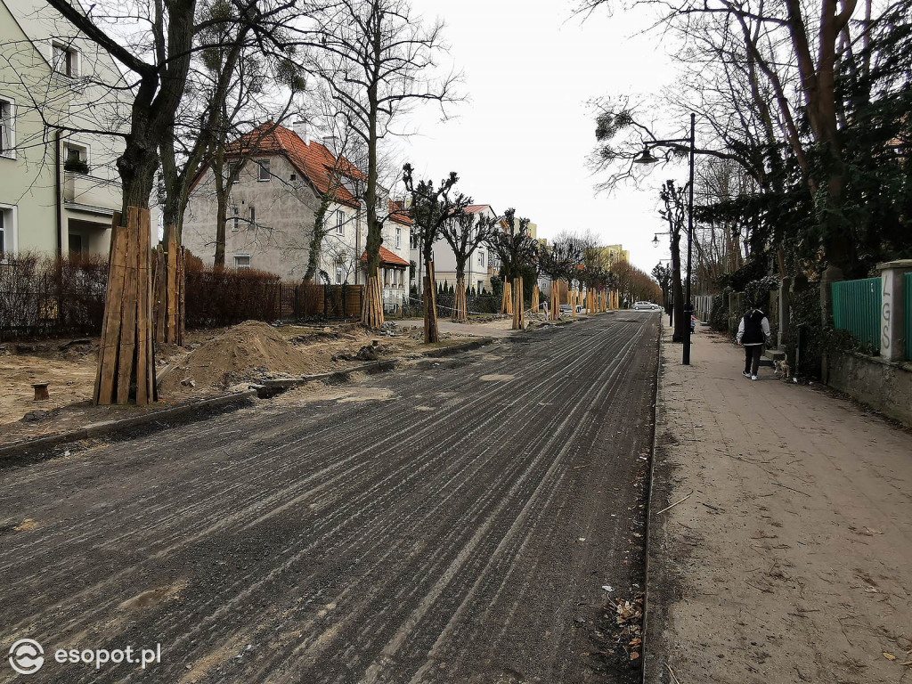 Sopot: Prace przy przebudowie ścieżki rowerowej wzdłuż Armii Krajowej [FOTO]