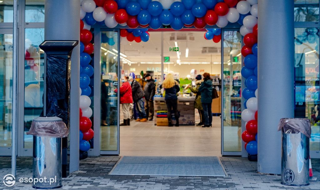 Otwarcie Aldi w Sopocie: czekali w kolejce, by zrobić zakupy [FOTO]