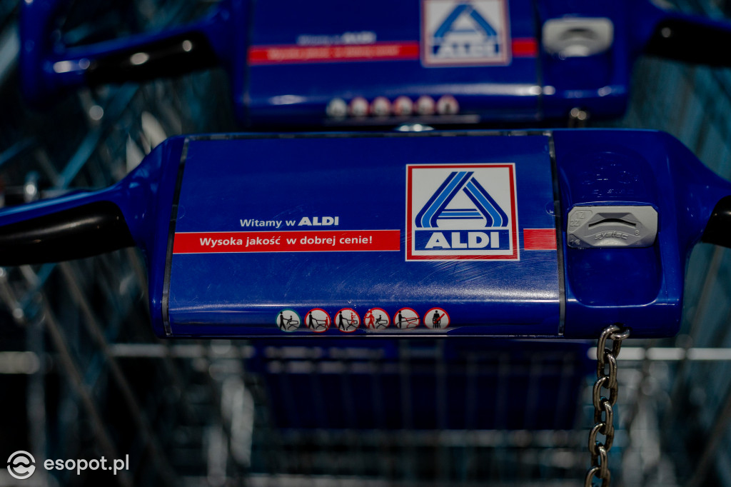 Otwarcie Aldi w Sopocie: czekali w kolejce, by zrobić zakupy [FOTO]