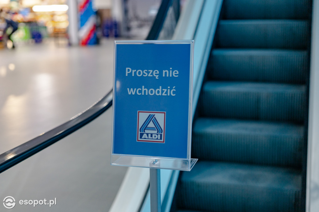 Otwarcie Aldi w Sopocie: czekali w kolejce, by zrobić zakupy [FOTO]