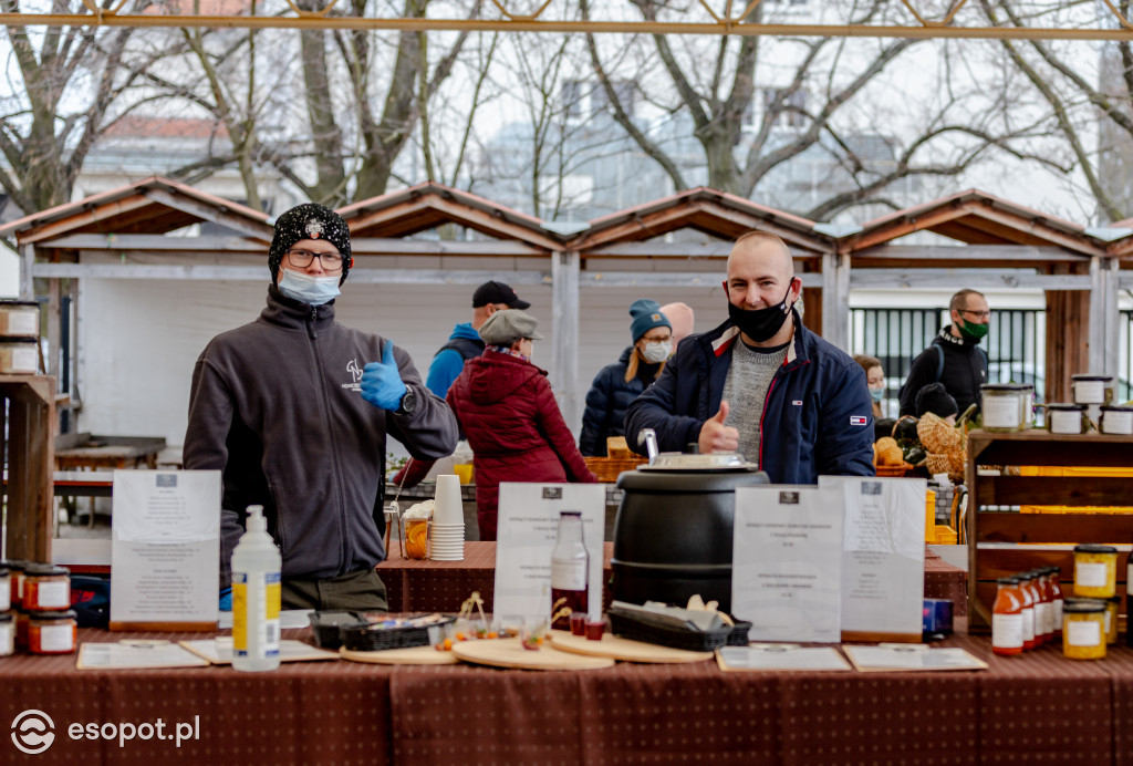 EkoRynek w Sopocie: od pizzy na zakwasie po zestaw kiszonek i regionalnych serów [FOTO]