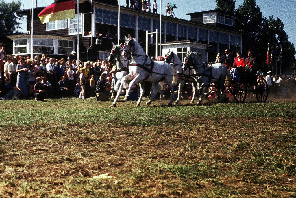 Książę Filip w Sopocie! Wyjątkowe, niepublikowane zdjęcia z 1975 roku