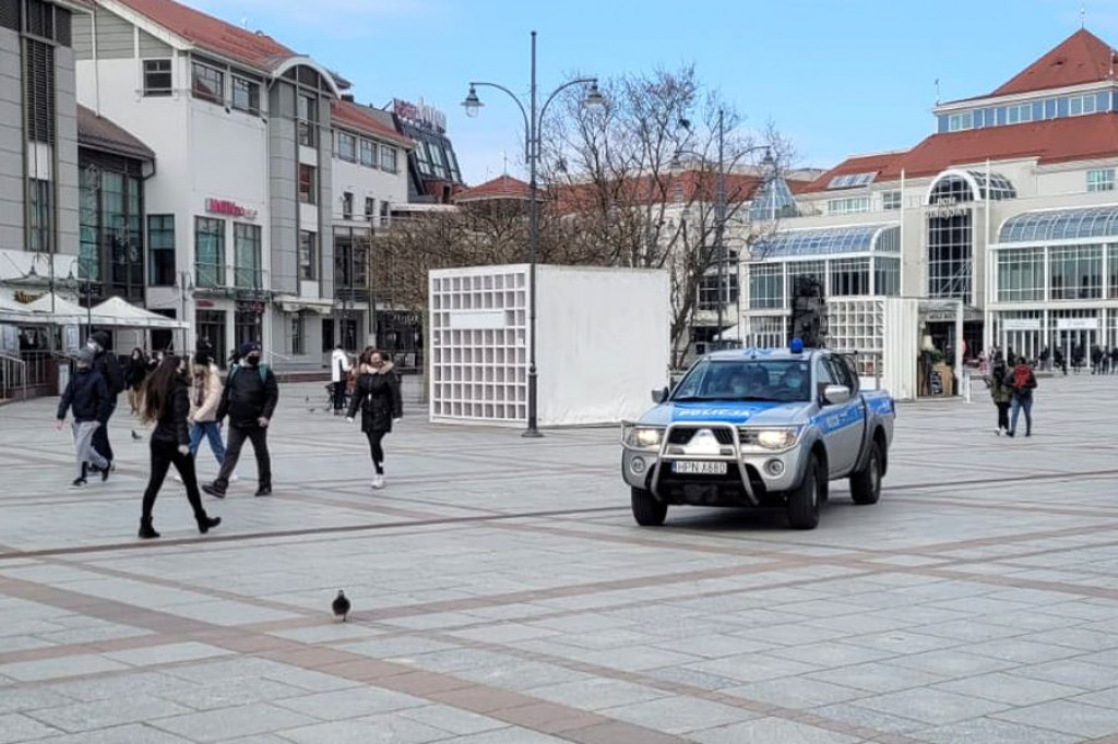 Sopot: dron i mobilny komisariat na ulicach miasta