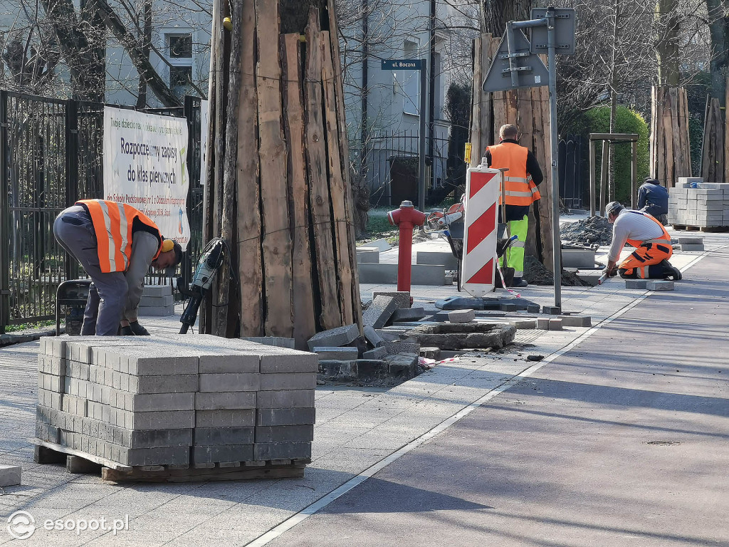 Zobacz postęp prac na ul. Armii Krajowej! Droga znów jest przejezdna [FOTO]