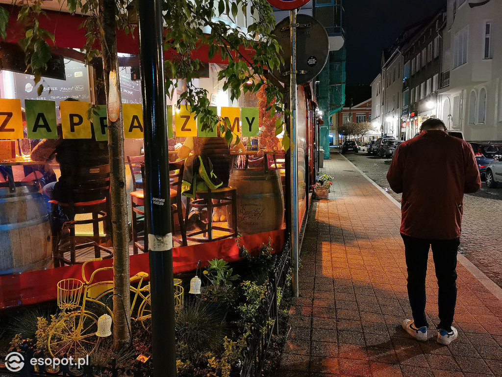 Sopot rozpoczął weekend: tłumy gości w ogródkach [FOTO]