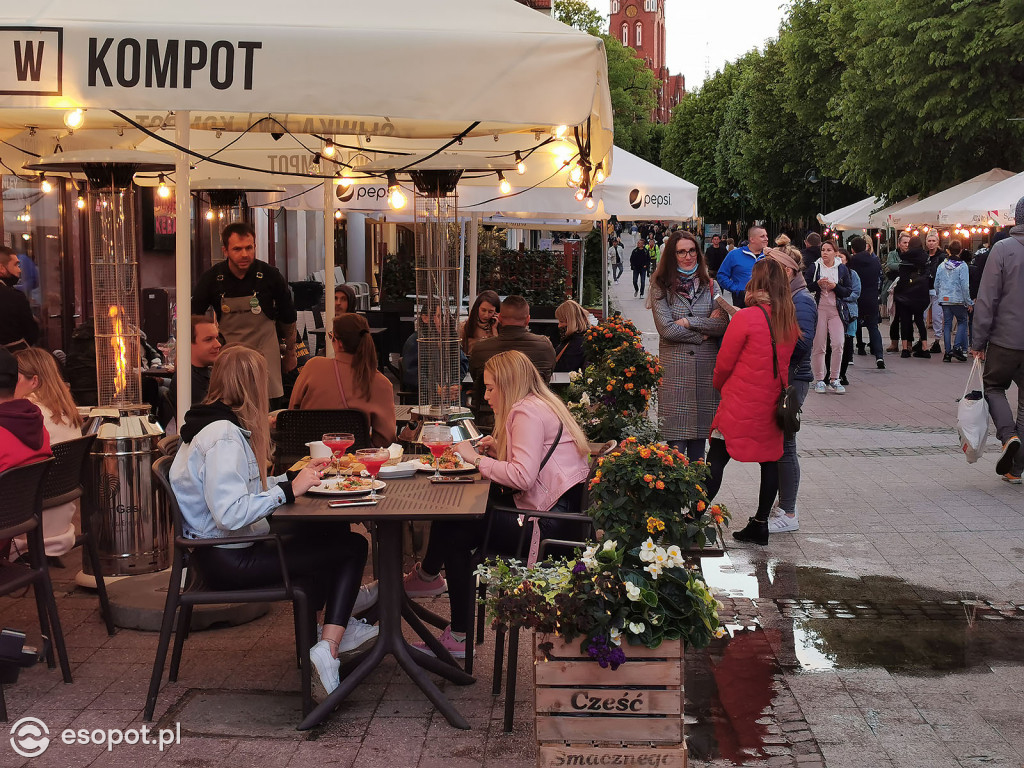 Sopockie restauracje i bary otworzyły się dla gości! Chętnych nie brakowało [FOTO]