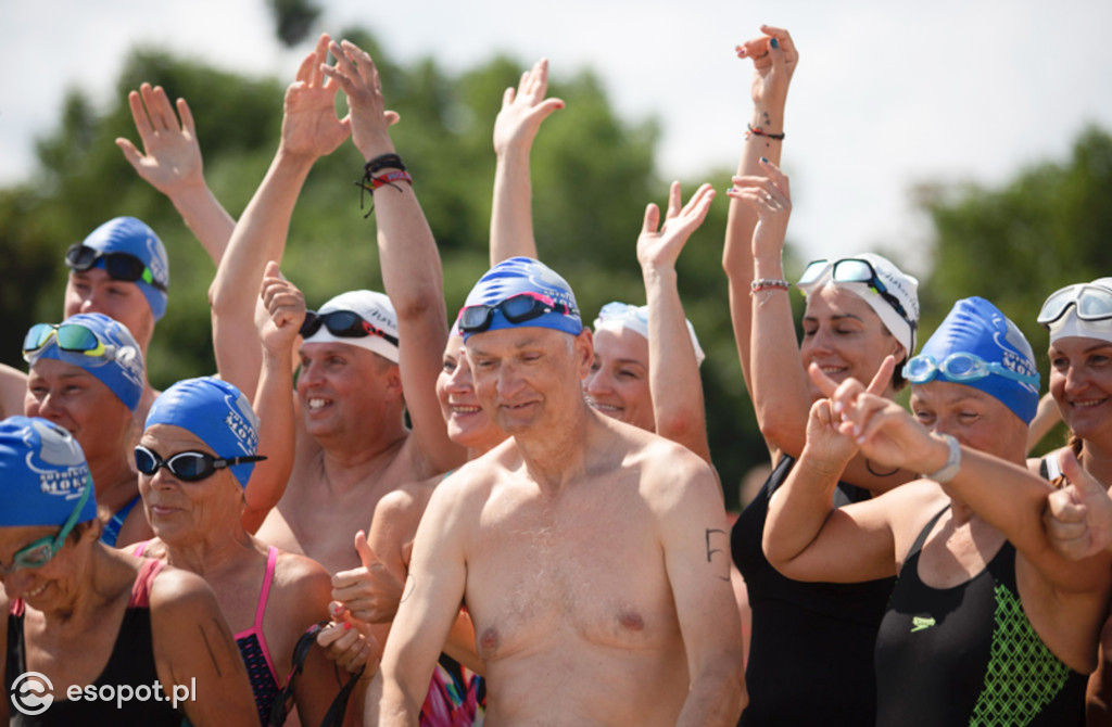 Sportowa sobota w Sopocie! Wyścig pływacki dookoła molo im. Jacka Starościaka [FOTO]