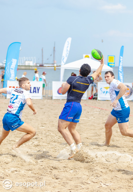 Sopot Beach Rugby 2021: na boisku samorządowcy i... żołnierze [FOTO]