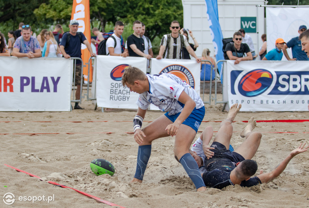 Sopot Beach Rugby 2021: na boisku samorządowcy i... żołnierze [FOTO]