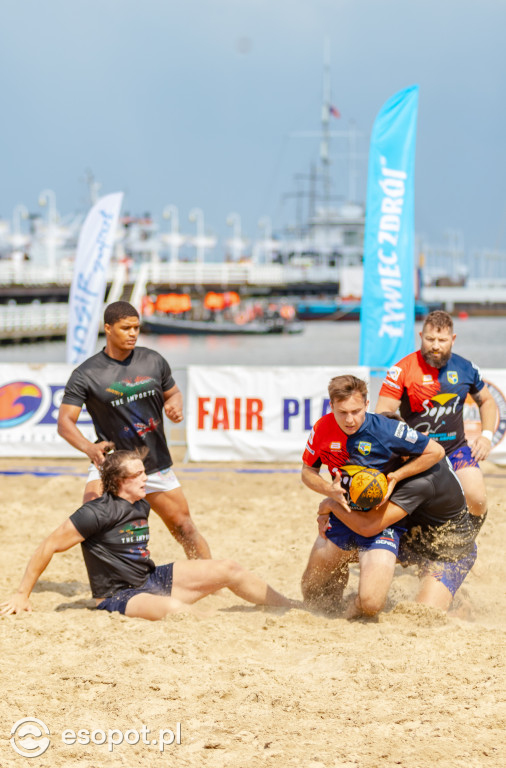 Sopot Beach Rugby 2021: na boisku samorządowcy i... żołnierze [FOTO]