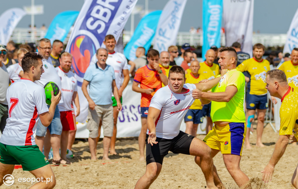 Sopot Beach Rugby 2021: na boisku samorządowcy i... żołnierze [FOTO]