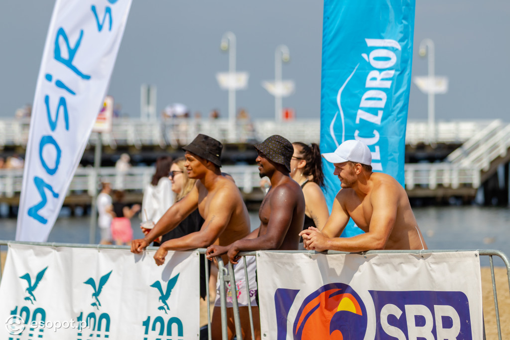 Sopot Beach Rugby 2021: na boisku samorządowcy i... żołnierze [FOTO]