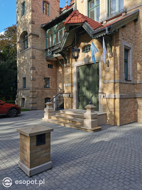 Zachwycający park i otoczenie odnowionej willi przy Goyki 3 [FOTO]