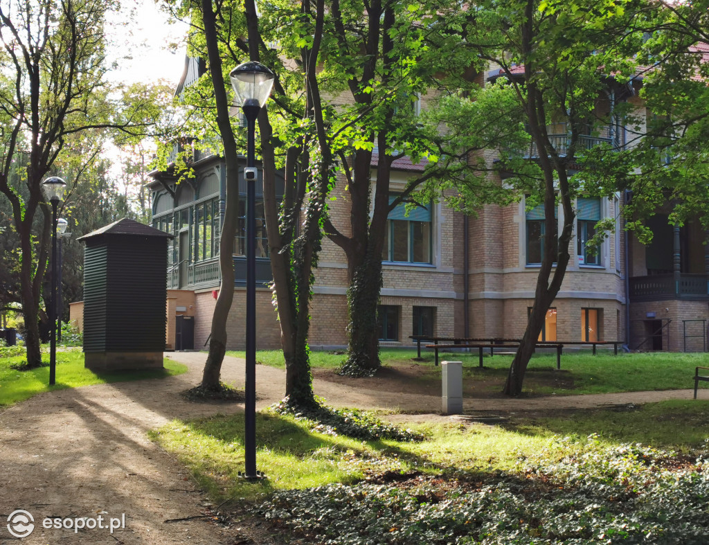 Zachwycający park i otoczenie odnowionej willi przy Goyki 3 [FOTO]