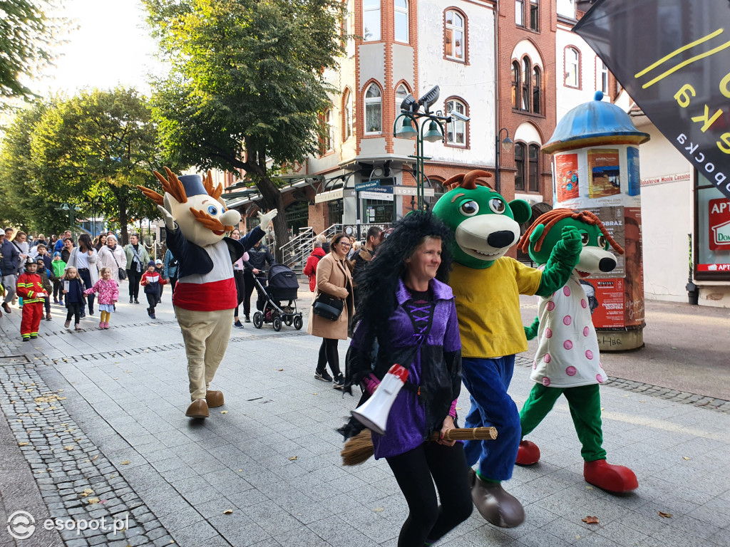 Sopot: Baśniowy korowód przeszedł Monciakiem! [FOTO]