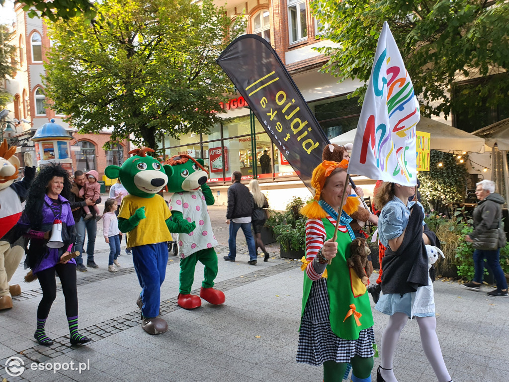 Sopot: Baśniowy korowód przeszedł Monciakiem! [FOTO]