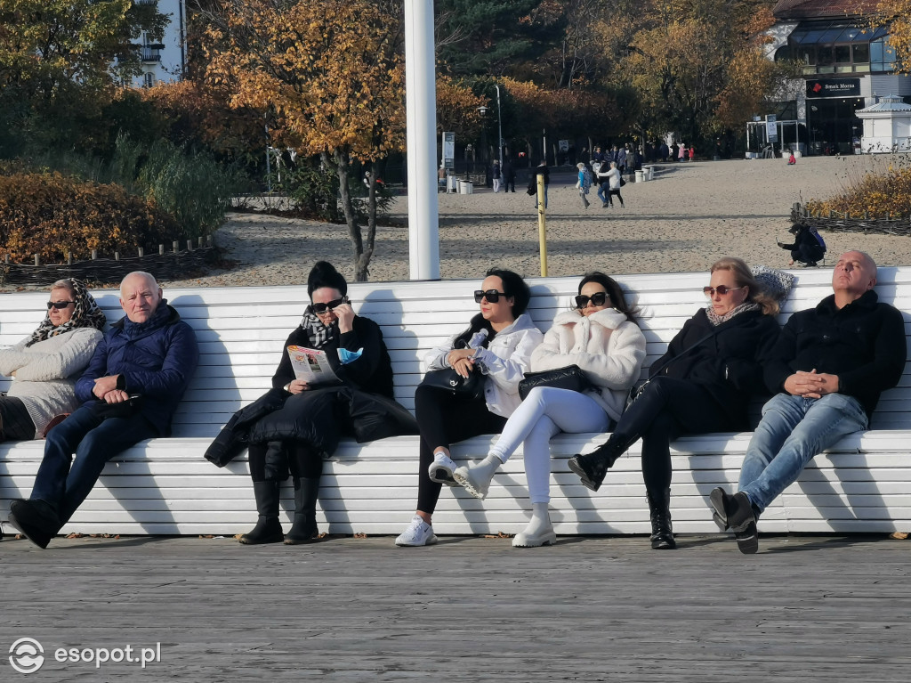 Sopot zalany słońcem! Tłumy spacerowiczów w kolejny październikowy weekend [FOTO]
