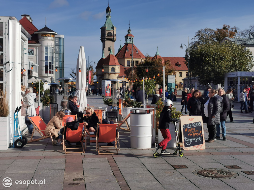Sopot zalany słońcem! Tłumy spacerowiczów w kolejny październikowy weekend [FOTO]