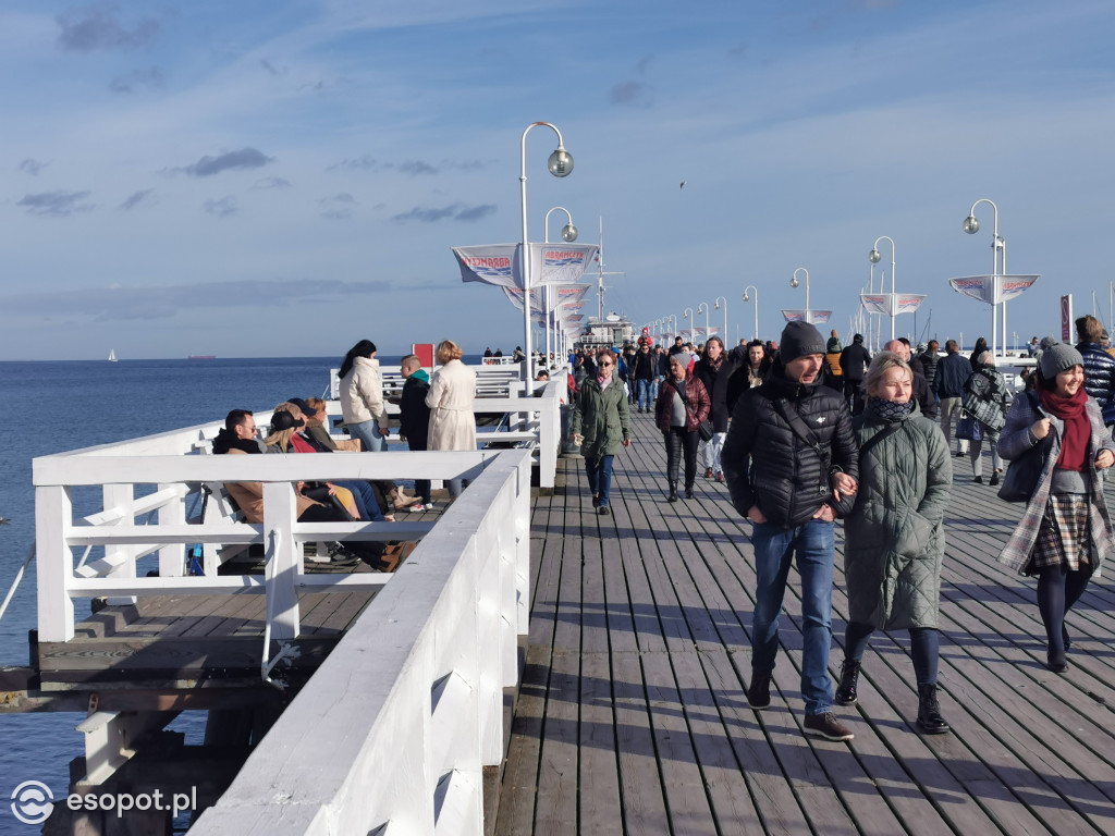 Sopot zalany słońcem! Tłumy spacerowiczów w kolejny październikowy weekend [FOTO]
