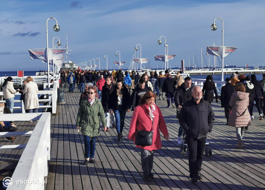 Sopot zalany słońcem! Tłumy spacerowiczów w kolejny październikowy weekend [FOTO]