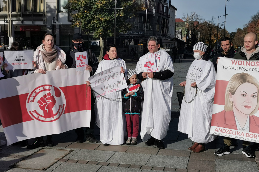 Sopot przeciwko przetrzymywaniu w więzieniu A. Borys i A. Poczobuta [FOTO]