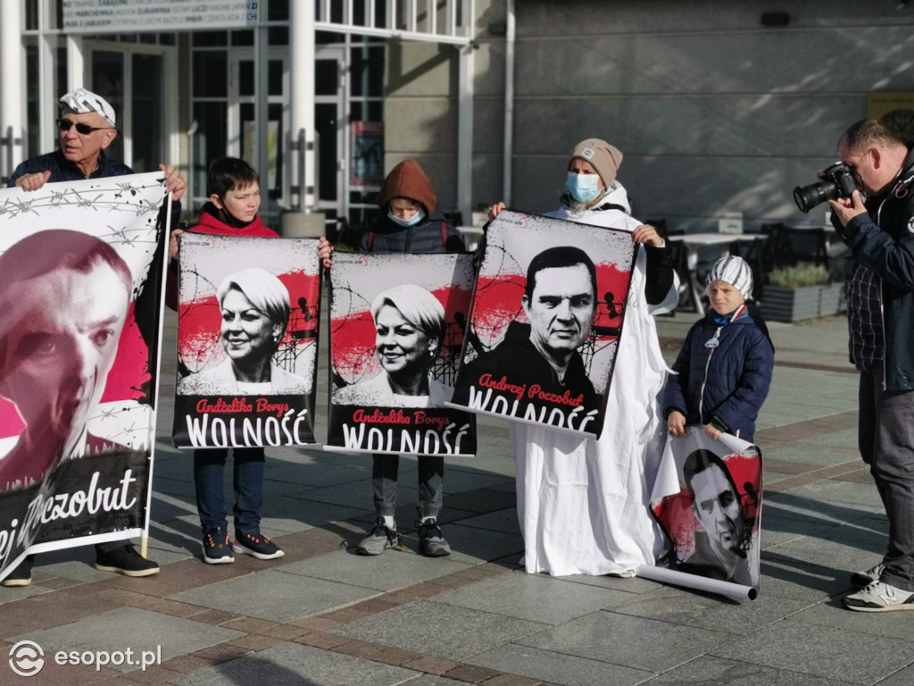 Sopot przeciwko przetrzymywaniu w więzieniu A. Borys i A. Poczobuta [FOTO]