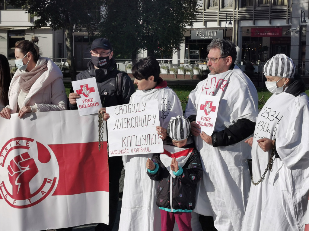 Sopot przeciwko przetrzymywaniu w więzieniu A. Borys i A. Poczobuta [FOTO]