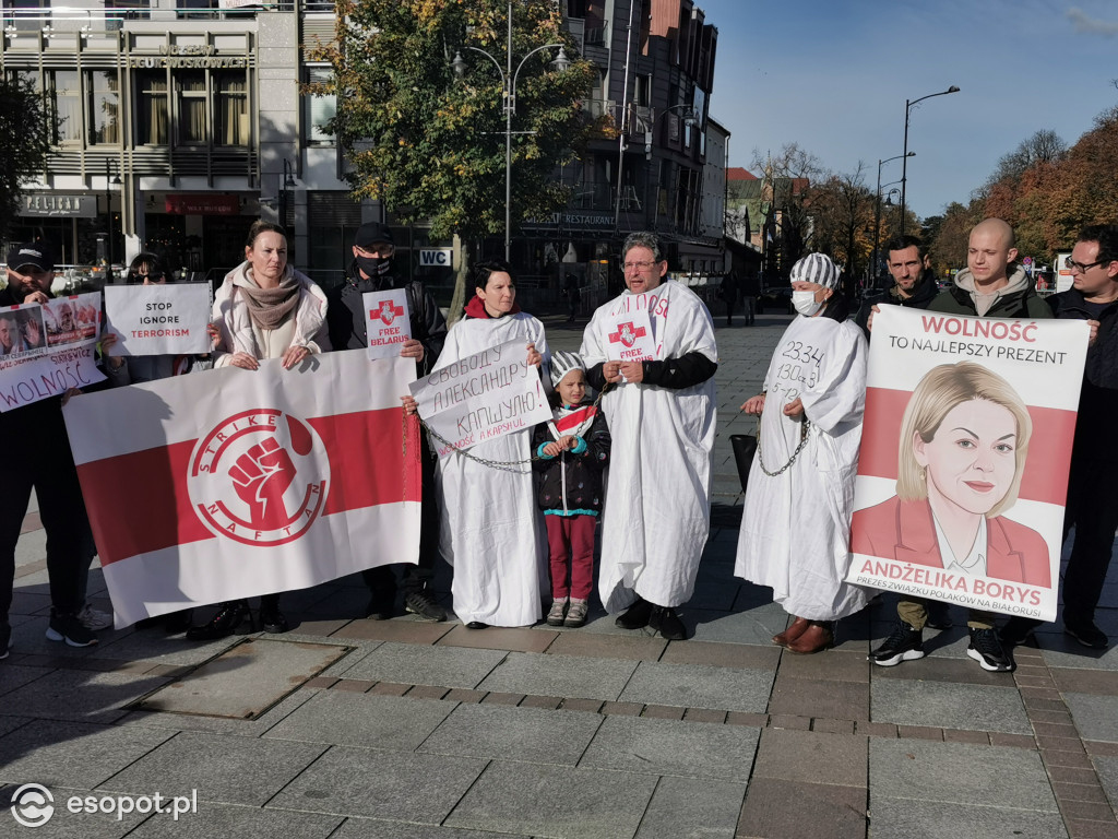 Sopot przeciwko przetrzymywaniu w więzieniu A. Borys i A. Poczobuta [FOTO]