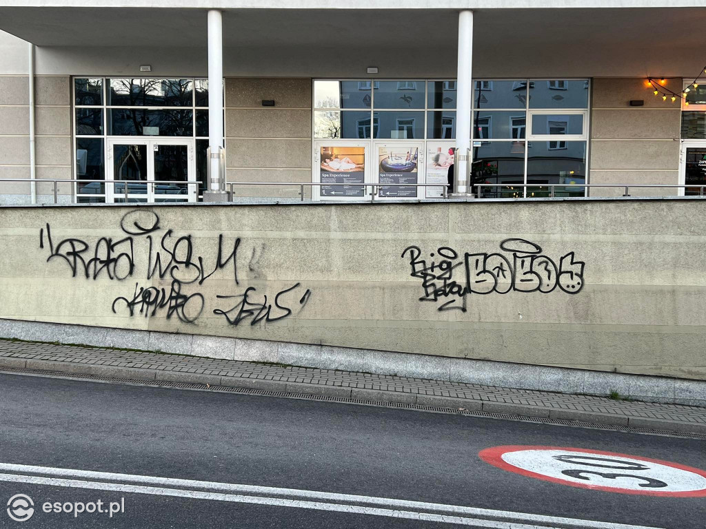 Graffiti na ulicach Sopotu! Problem bez rozwiązania? [FOTO]