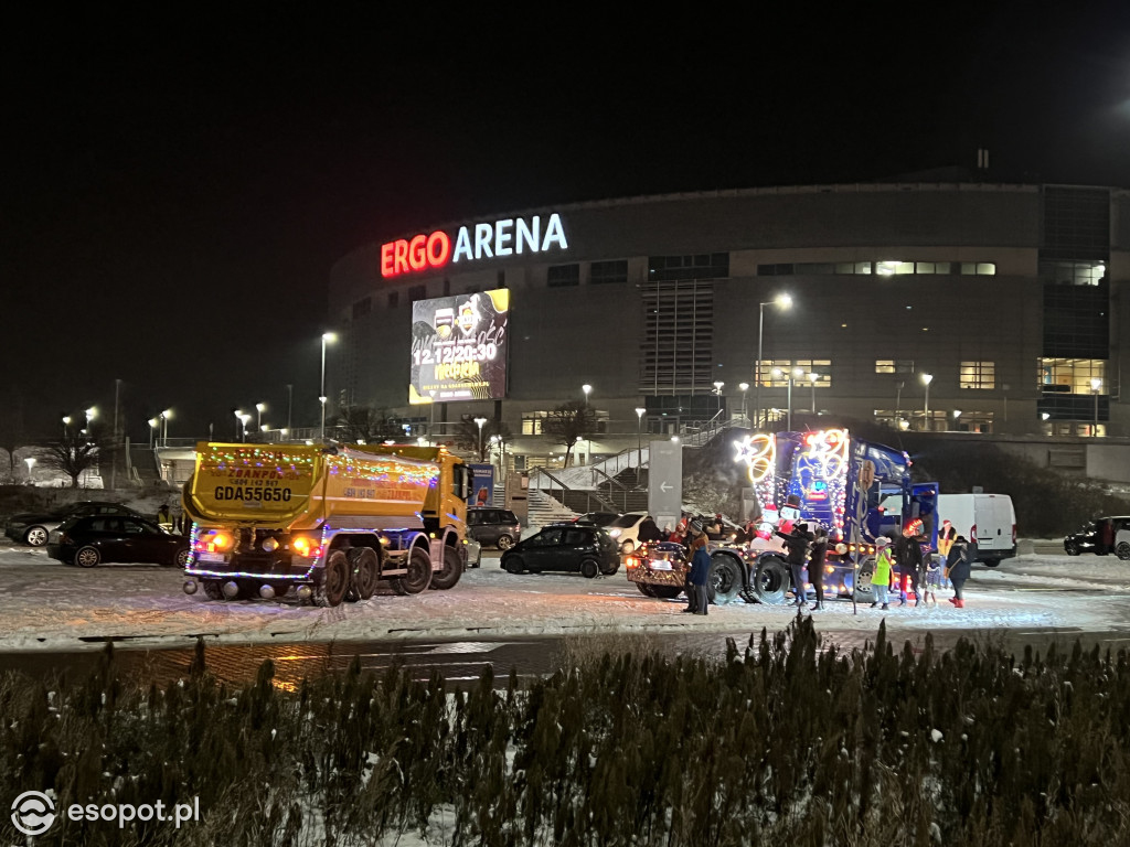 Sopot: Mikołaje w ciężarówkach pod Ergo Areną! Świąteczne szaleństwo kolorów i oktanów [FOTO]