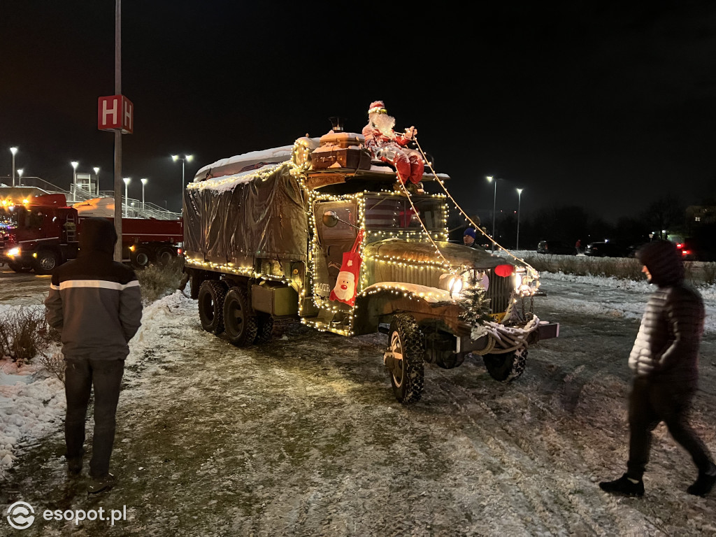 Sopot: Mikołaje w ciężarówkach pod Ergo Areną! Świąteczne szaleństwo kolorów i oktanów [FOTO]