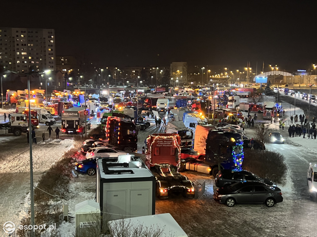 Sopot: Mikołaje w ciężarówkach pod Ergo Areną! Świąteczne szaleństwo kolorów i oktanów [FOTO]