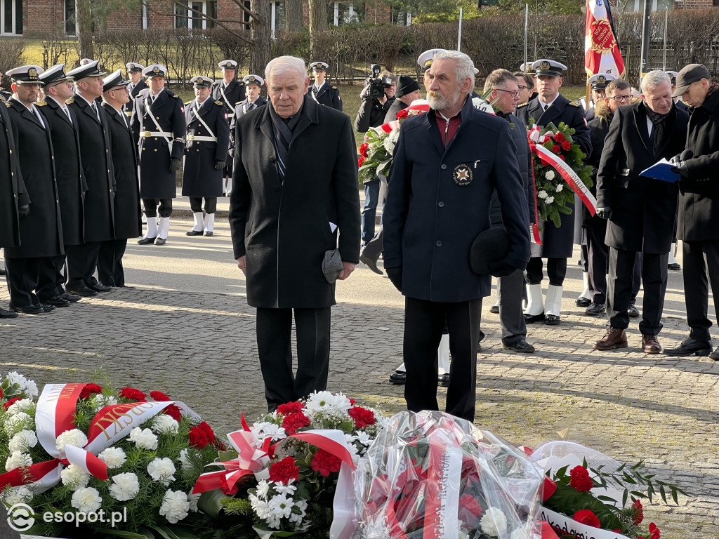 Sopot: Obchody 80. rocznicy  powstania Armii Krajowej [FOTO]